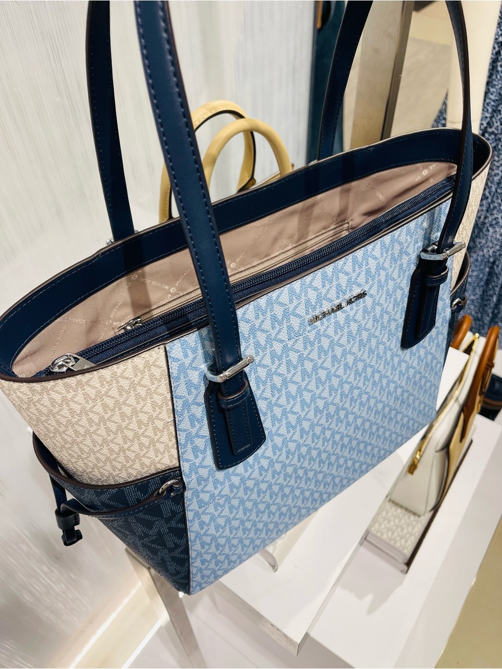 Michael Kors Voyager Large Color-Block Signature Logo Tote 
 Admiral Multi 
NWT - Picture 11 of 16